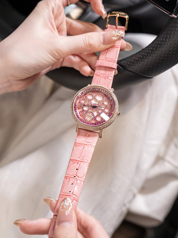 Relógio de Pulso Feminino de L - Home Office Design Ideas avaliação e preço